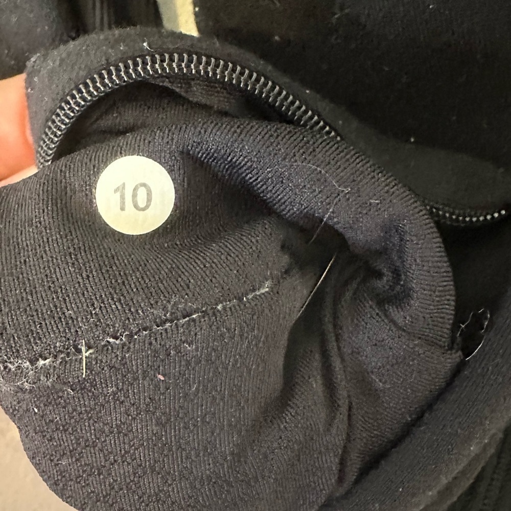 Lululemon Precision jacket size 10​​​​​​ - Picture 13 of 13